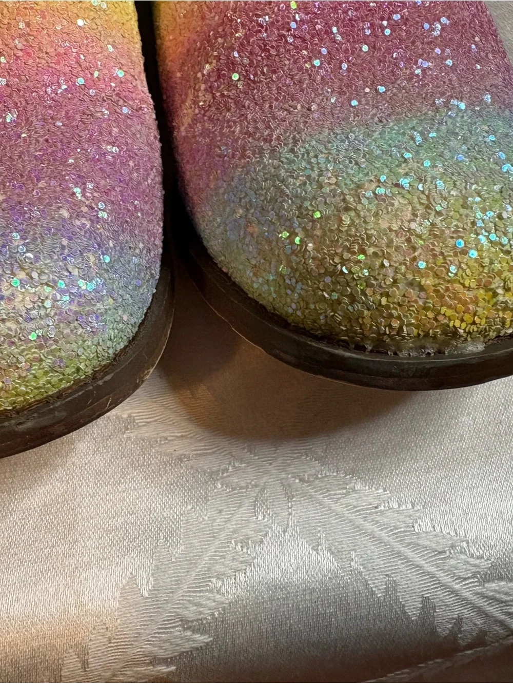 Motasha sparkly rainbow